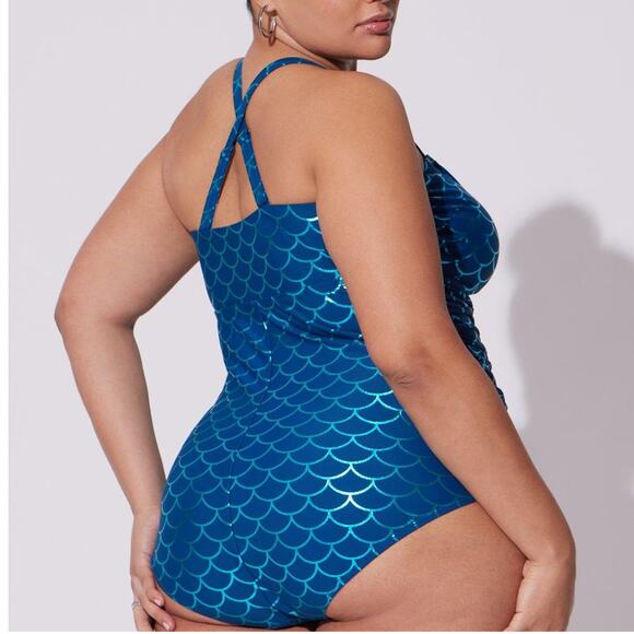 New Torrid Plus Size 3 One Piece Slim Fix Padded Mermaid Scale Wireless Swimsuit - Picture 3 of 3
